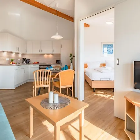 Ruegen Vilm Mit Seeblick Und Sonnenterasse Apartman Sellin